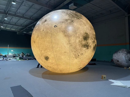 Großhandel Großer aufblasbarer Riesenmond Planet Ballballon Sprung Aufblasbarer Mond mit LED