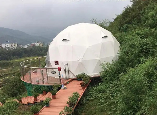 Luxus-Igloo-Glamping-Resort Geodäsische Kuppelzelt