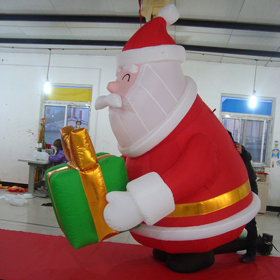 Bestseller Riese kundenspezifischer aufblasbarer Weihnachtsmann Werbefiguren aufblasbarer Weihnachtsmann in verschiedenen Formen zum Verkauf